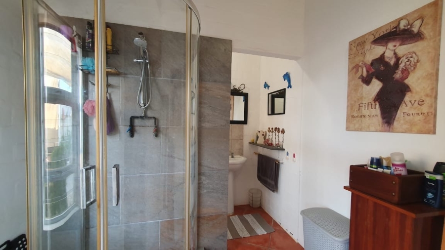 5 Bedroom Property for Sale in Britannia Bay Western Cape